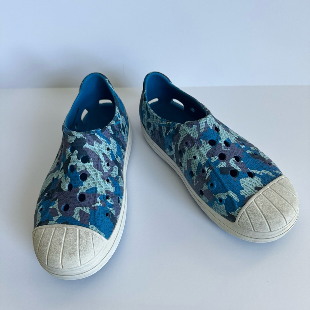 CROCS Kids Blue Camo Slip-On Water Shoes